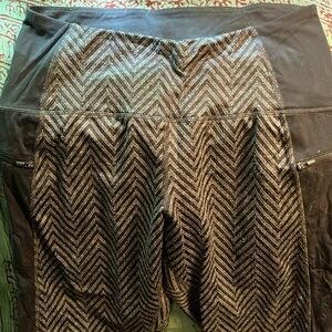 Champion leggings with zipper pockets sz L